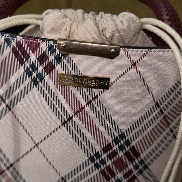 Handbag - Picture 2 of 4